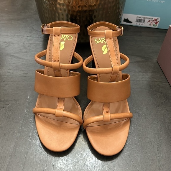 FRANCO SARTO Ollieglad Ankle Strap Sandal In Camel - Picture 4 of 8